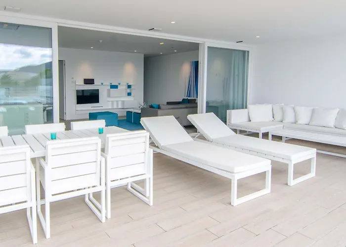 Готель Baobab 5*