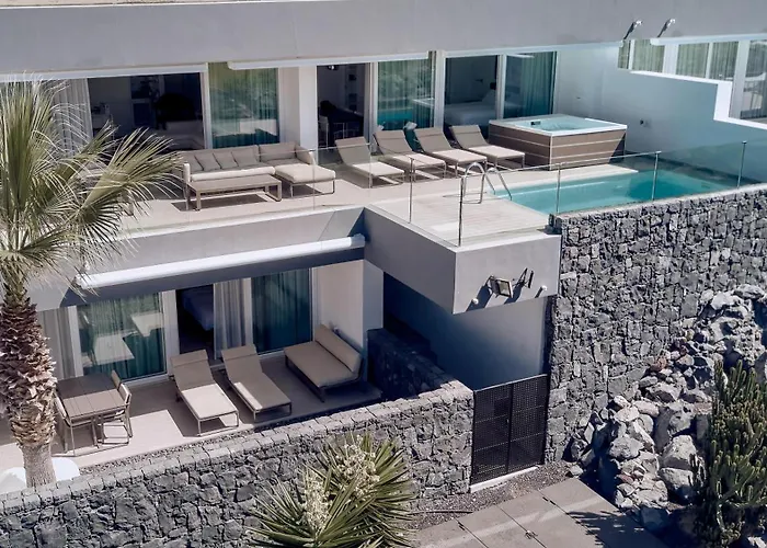 Готель Baobab 5*