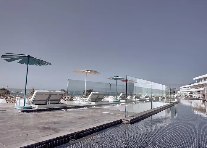 宝吧套房酒店 阿德耶