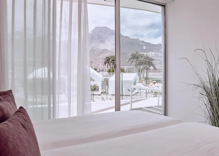 宝吧套房酒店 酒店