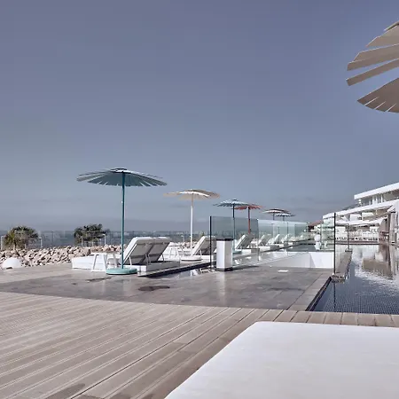 バオバブ スイーツ ホテル アデヘ